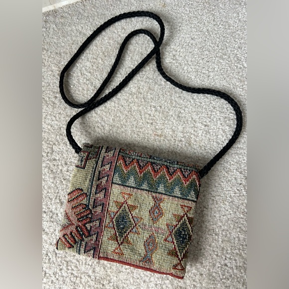 Hand Crafted 7”L x 6” H Tapestry Shoulder Bag - Picture 4 of 6